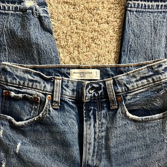 Abercrombie & Fitch Dark Blue Distressed Ankle Jeans - Picture 3 of 4